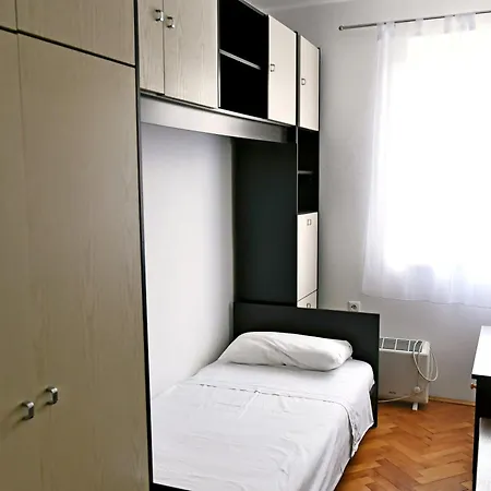 Apartment With A View *